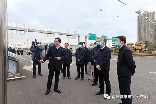 吳曉軍深入昌南大道快速路、洪都大道快速路項目現(xiàn)場調研指導